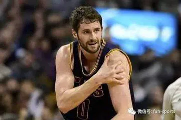 刻苦训练篮球时如何避免受伤的建议_1